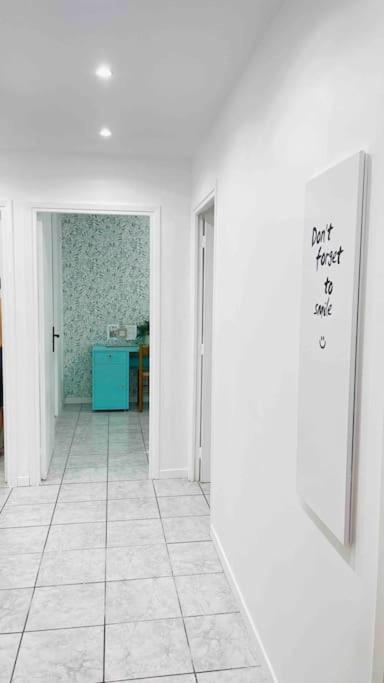 Ferienwohnung F3 Lumineux - Tres Proche De La Mer Nizza Exterior foto
